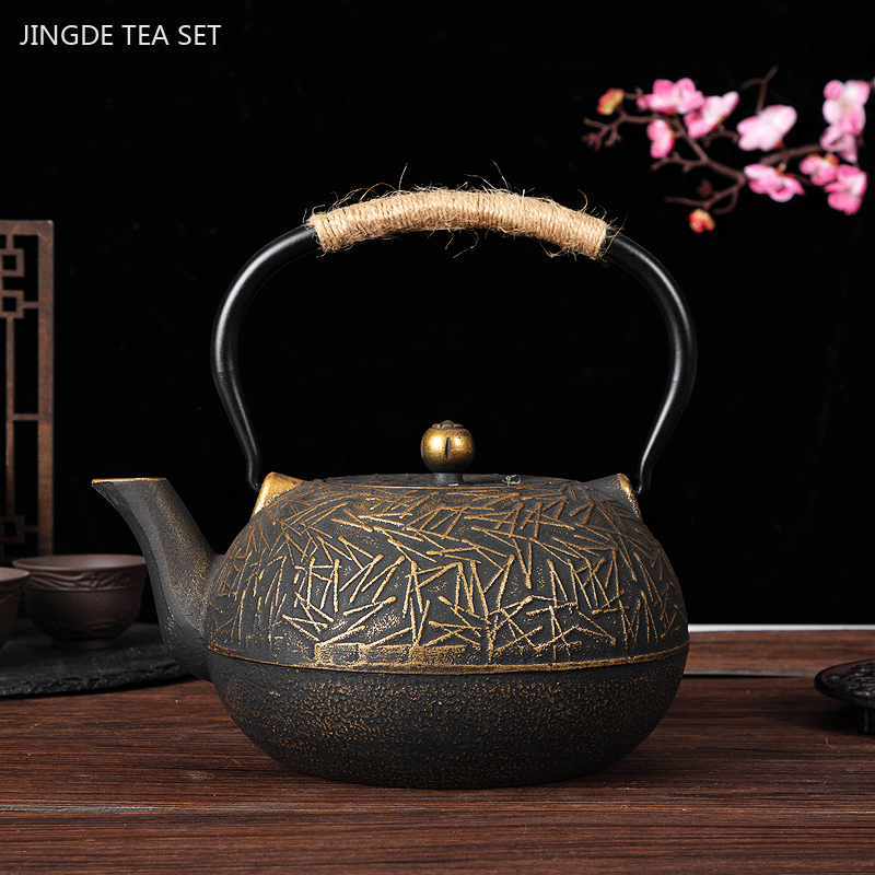 กาน้ำชาเหล็กหล่อแบบปรับแต่งได้ - Cast Iron Tetsubin บทวิจารณ์และราคา